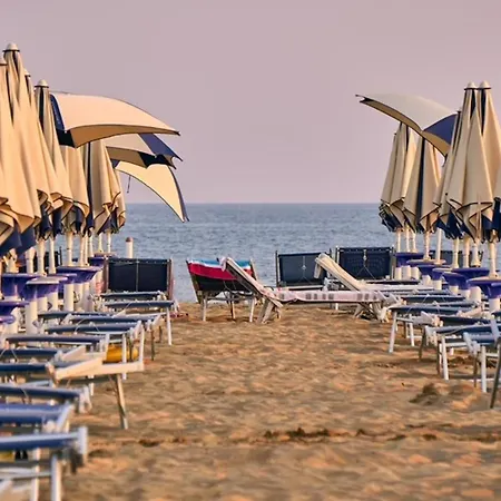 شقة Flat With Terrace Near The Sea بيبيوني