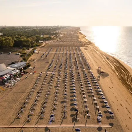 Flat With Terrace Near The Sea Appartement Bibione