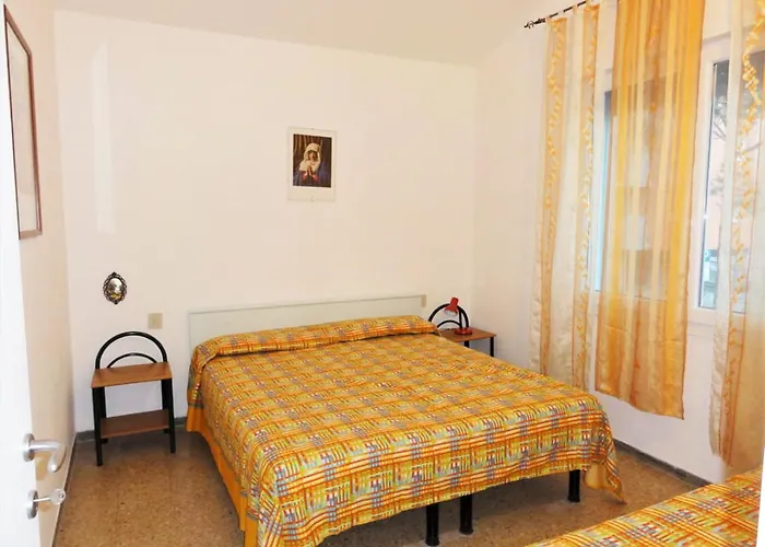 Flat With Terrace Near The Sea * 比比翁